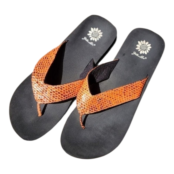 Yellow box orange Leather Squishy Comfy flip flops Women's size 10‎ - Picture 2 of 4